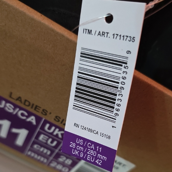 Kirkland Signature Black Winter Boots - Picture 6 of 12